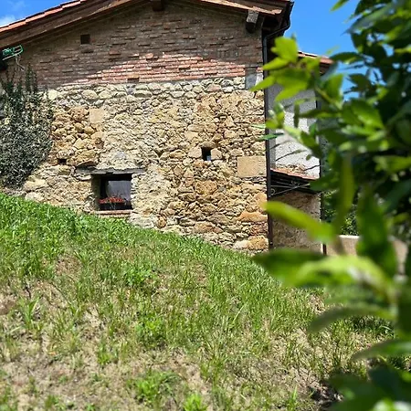 La De La Nina Chalet