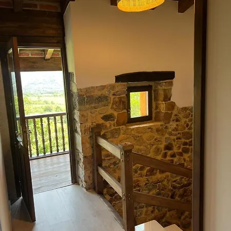 La De La Nina בקתה Beceña