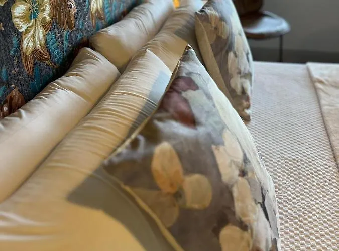 La De La Nina Chalet